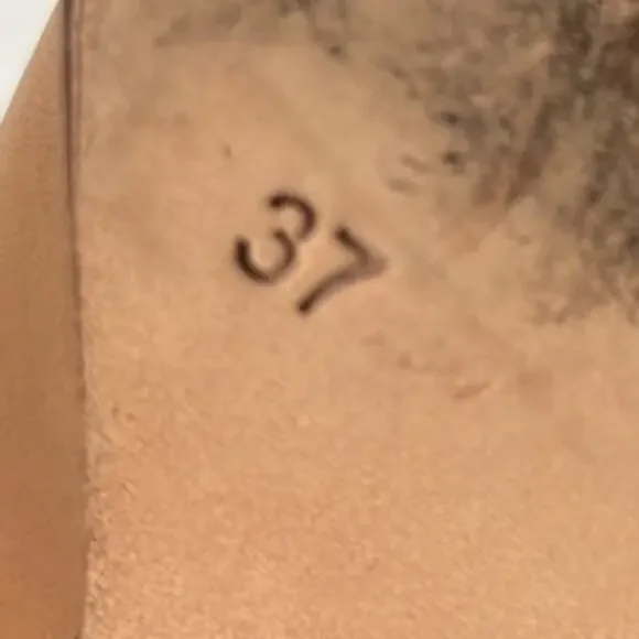 Zimmermann Utility Sandals Block Heel in Tan
size 37 - Picture 3 of 12